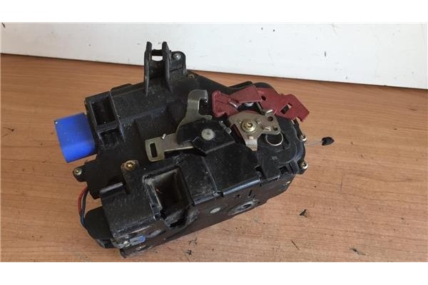 Recambio de cierre electromagnetico delantero derecho para seat altea (5p1) 1.4 reference referencia OEM IAM CM219200043102  