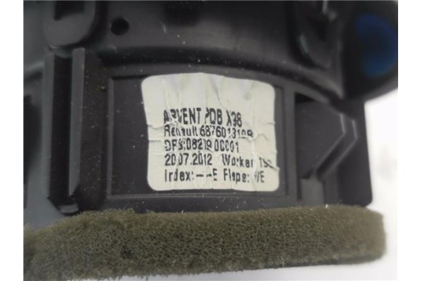 Recambio de rejilla entrada de aire para renault clio iv 1.5 business referencia OEM IAM 08239006  