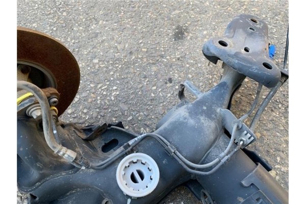 Recambio de puente trasero para peugeot 2008 1.6 hdi referencia OEM IAM 1609269080 7HTGCJ0804164 