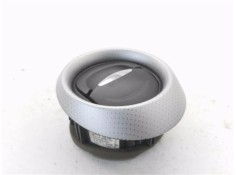 Recambio de rejilla entrada de aire para renault clio iv 1.5 business referencia OEM IAM 687601310R 08239006 