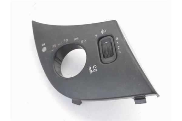 Recambio de consola para mercedes-benz clase a (bm 168) 1.6 160 (168.033) referencia OEM IAM 1685450191  