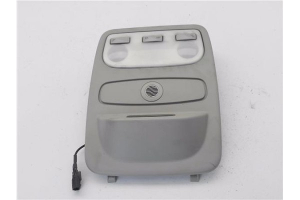 Recambio de luz delantero central techo para renault clio iv 1.5 business referencia OEM IAM 739486822R  