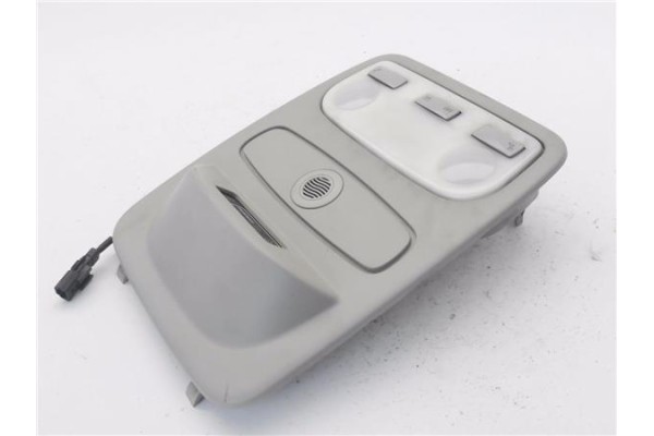 Recambio de luz delantero central techo para renault clio iv 1.5 business referencia OEM IAM 739486822R  