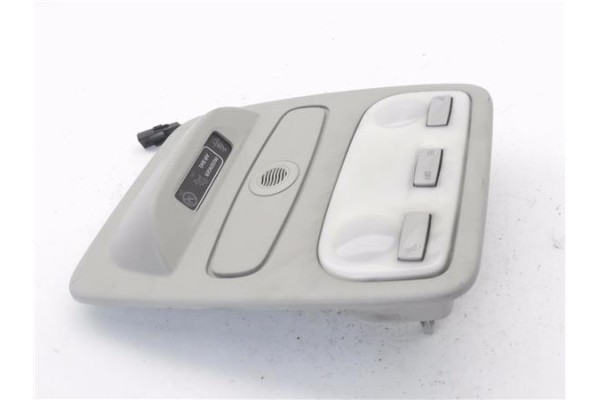 Recambio de luz delantero central techo para renault clio iv 1.5 business referencia OEM IAM 739486822R  