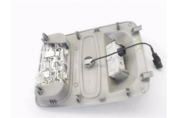 Recambio de luz delantero central techo para renault clio iv 1.5 business referencia OEM IAM 739486822R  