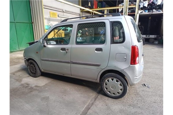 opel agila del año 2001