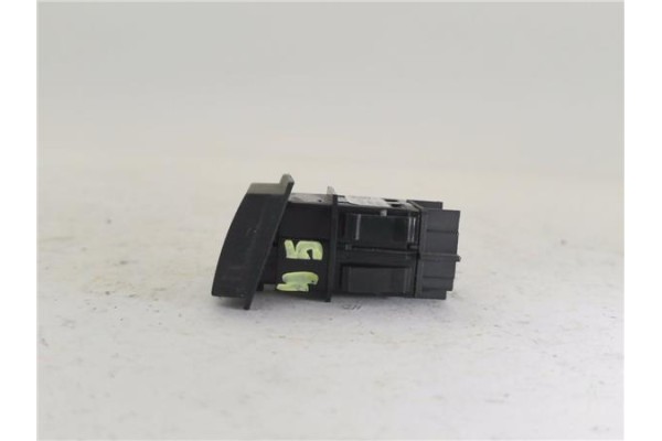 Recambio de interruptor luces emergencia para renault clio iv 1.5 business referencia OEM IAM 252907372R  