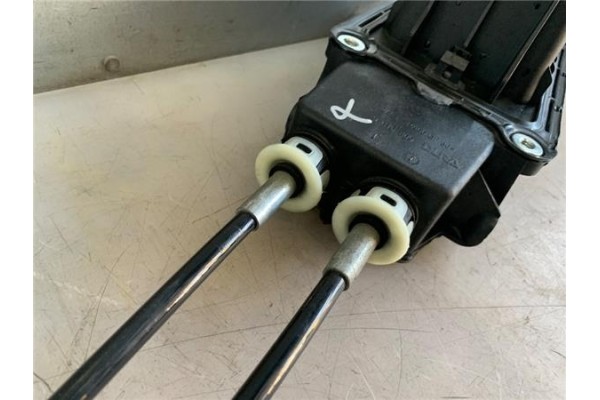 Recambio de palanca de cambio para renault clio iv 1.5 business referencia OEM IAM 349017122R 9617743A 