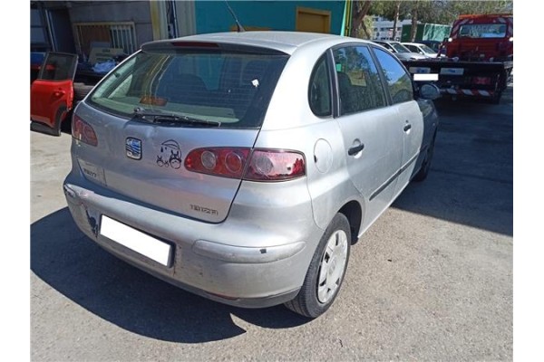 seat ibiza (6l1) del año 2004
