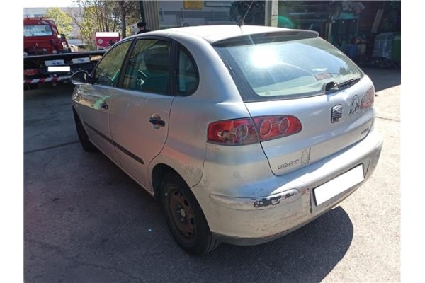 seat ibiza (6l1) del año 2004