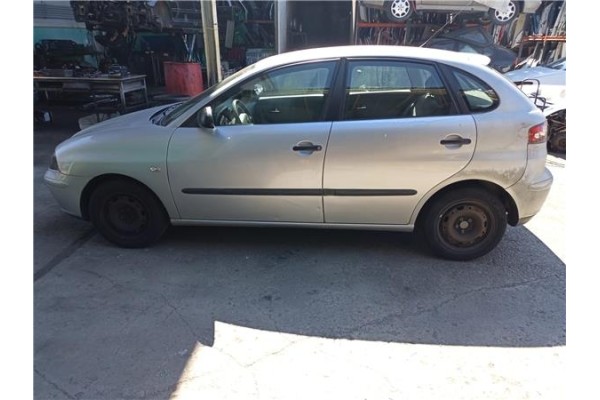 seat ibiza (6l1) del año 2004