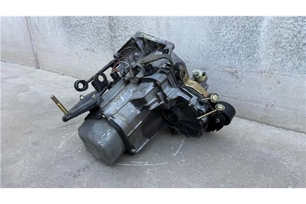 Recambio de caja cambios manual para citroen saxo 1.6 vts 16v referencia OEM IAM 20CD22  