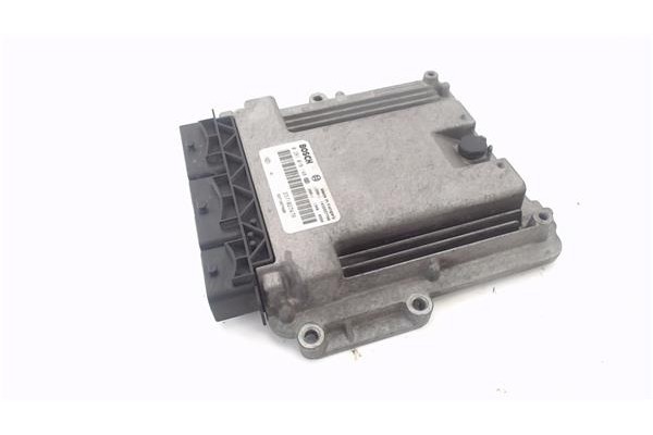 Recambio de centralita para renault clio iv 1.5 business referencia OEM IAM 237102748R 237102747R 