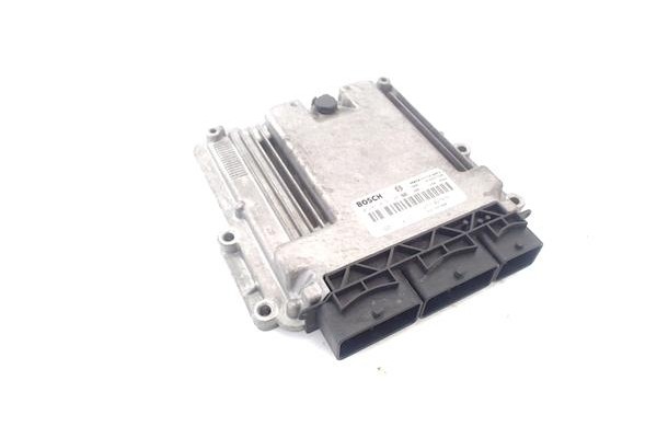 Recambio de centralita para renault clio iv 1.5 business referencia OEM IAM 237102748R 237102747R 