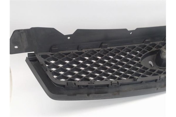 Recambio de rejilla capo para ford fusion (cbk) 1.4 referencia OEM IAM am518138ae  