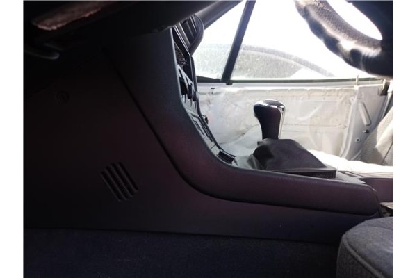 Recambio de consola para bmw serie z3 roadster (e36) 1.8 referencia OEM IAM 51168397527 51168398850 