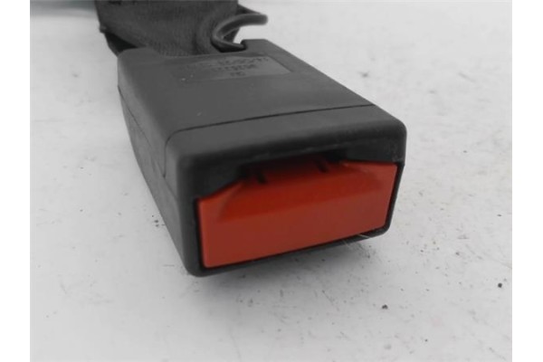 Recambio de anclaje cinturon trasero derecho para opel mokka 1.7 excellence referencia OEM IAM 95352223 G2420 1462 