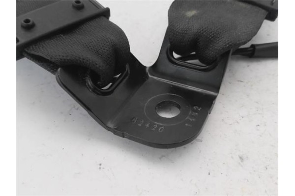 Recambio de anclaje cinturon trasero derecho para opel mokka 1.7 excellence referencia OEM IAM 95352223 G2420 1462 