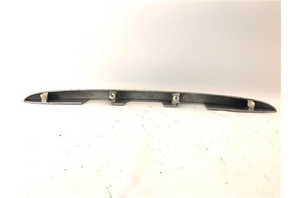 Recambio de moldura porton trasero para peugeot 206 1.4 hdi eco 70 referencia OEM IAM 9648068077 9648068177 