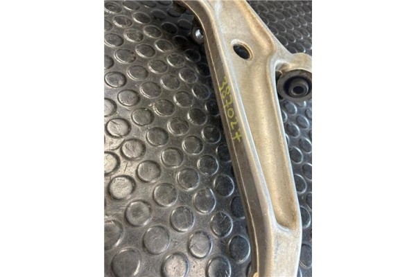 Recambio de brazo suspension delantero derecho para nissan x-trail (t30) 2.0 referencia OEM IAM 545008H310  