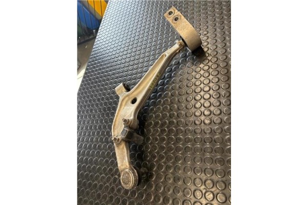 Recambio de brazo suspension delantero derecho para nissan x-trail (t30) 2.0 referencia OEM IAM 545008H310  