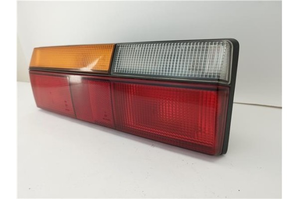 Recambio de piloto trasero izquierdo para volkswagen polo ii (867/871/873) referencia OEM IAM 873945111  