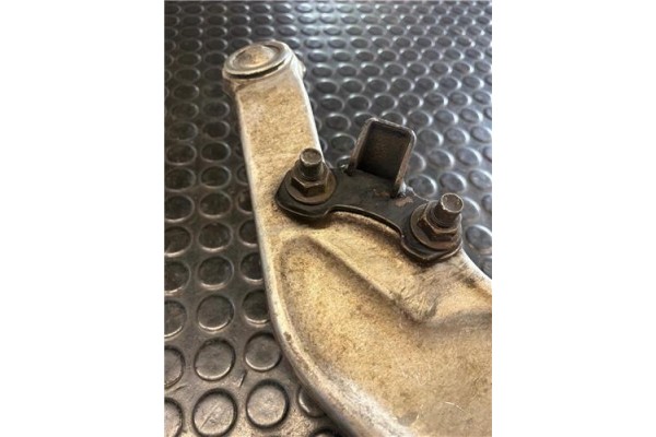 Recambio de brazo suspension delantero izquierdo para nissan x-trail (t30) 2.0 referencia OEM IAM 545018H310  