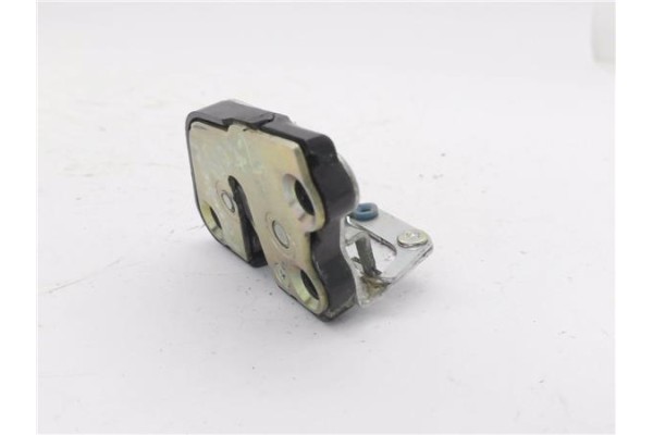 Recambio de cerradura porton para suzuki vitara (se/sf/et) 1.6 (et) referencia OEM IAM 8253060A10  