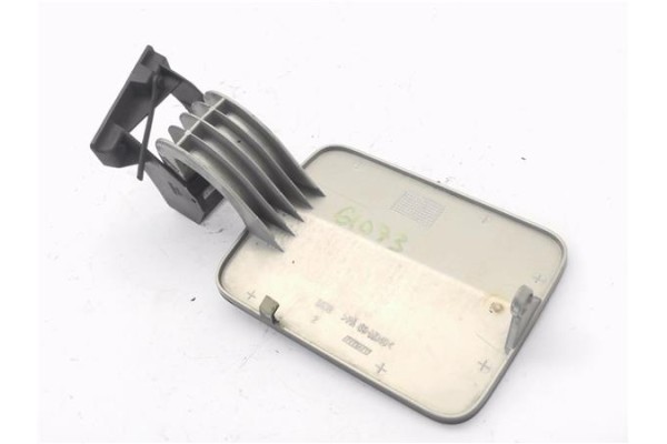 Recambio de tapa exterior combustible para fiat croma (194) 1.9 d multijet referencia OEM IAM 735401790  