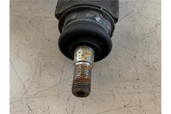 Recambio de mangueta delantero derecha para peugeot 308 1.6 gt referencia OEM IAM 364796  