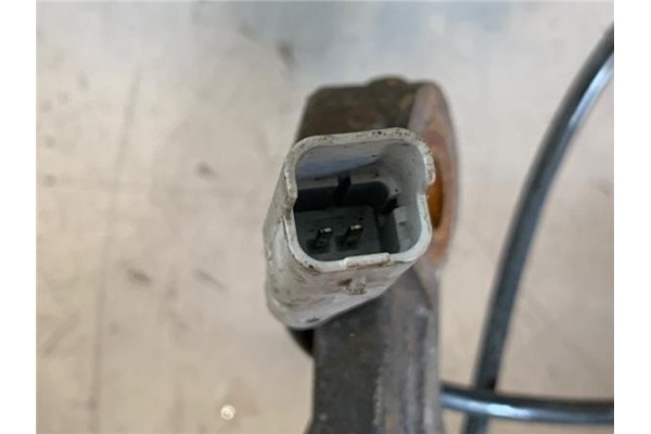 Recambio de mangueta delantero derecha para peugeot 308 1.6 gt referencia OEM IAM 364796  