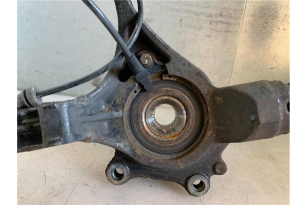 Recambio de mangueta delantero derecha para peugeot 308 1.6 gt referencia OEM IAM 364796  