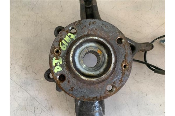 Recambio de mangueta delantero izquierda para peugeot 308 1.6 gt referencia OEM IAM 364696  