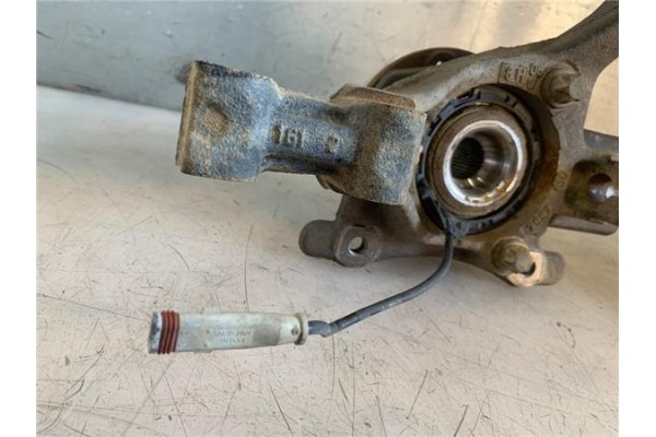 Recambio de mangueta delantero derecha para opel zafira b 1.9 enjoy referencia OEM IAM 13197803  
