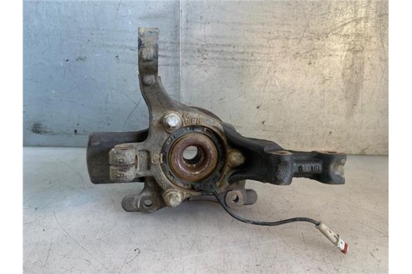 Recambio de mangueta delantero izquierda para opel zafira b 1.9 enjoy referencia OEM IAM 13197802  