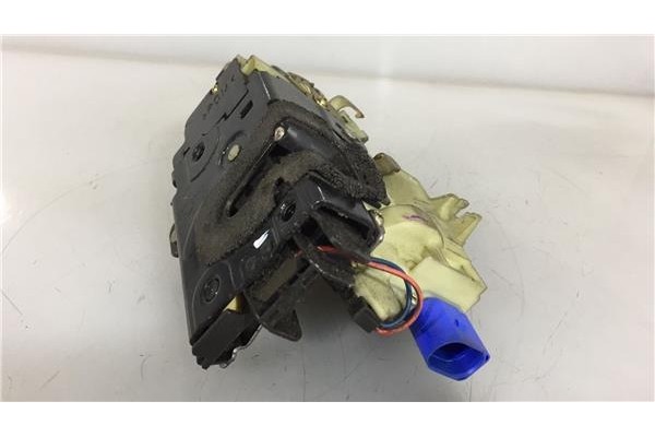 Recambio de cierre electromagnetico delantero izquierdo para volkswagen polo iv (9n1) 1.9 tdi referencia OEM IAM 3B1837015AM 991