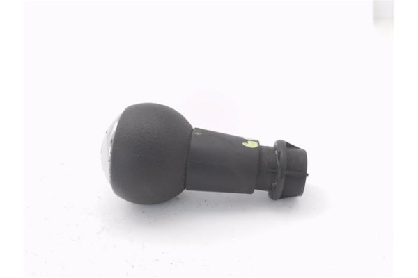 Recambio de pomo palanca cambio para peugeot 207 1.6 hdi referencia OEM IAM 2403CN  