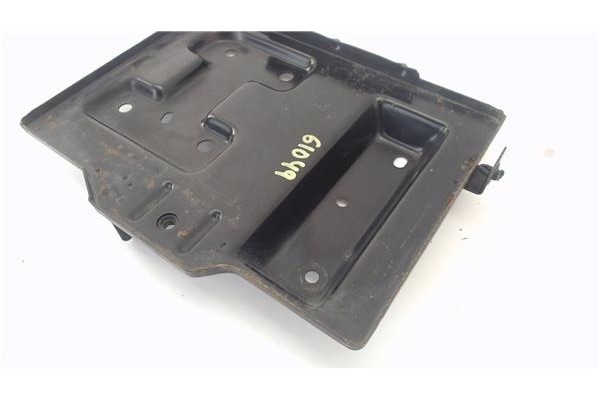 Recambio de soporte bateria para hyundai tucson (jm) 2.0 referencia OEM IAM 371502 371502 