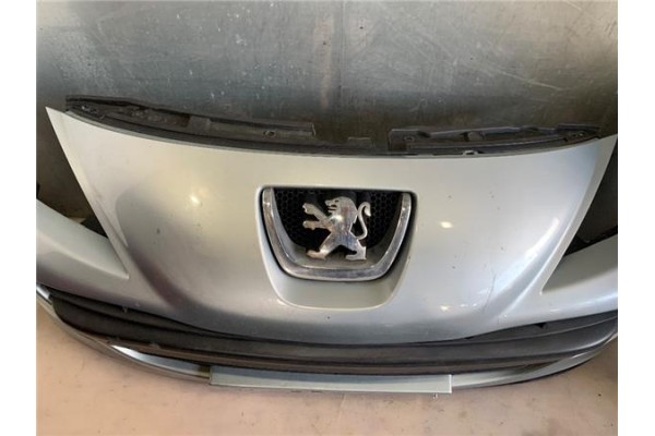 Recambio de paragolpes delantero para peugeot 207 1.6 hdi referencia OEM IAM 7401SN  