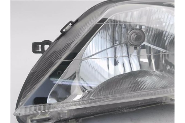 Recambio de faro delantero izquierdo para dacia logan 1 1.4 ambiance referencia OEM IAM 6001546788  