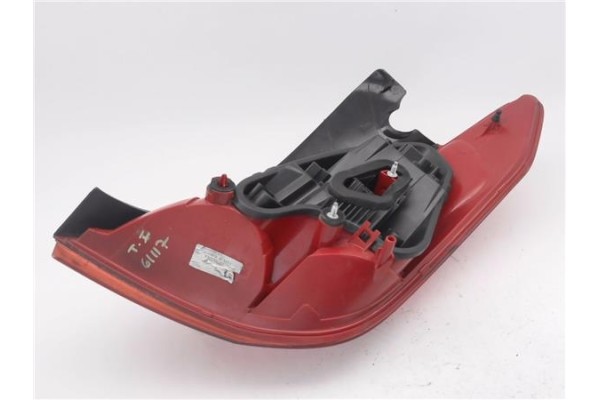 Recambio de piloto trasero izquierdo para peugeot 308 1.6 gt referencia OEM IAM 6350CV  