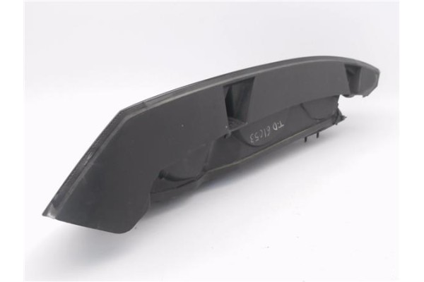 Recambio de piloto trasero derecho para opel corsa c 1.2 twinport referencia OEM IAM 93170223  