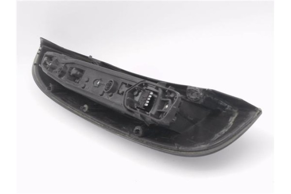 Recambio de piloto trasero derecho para opel corsa c 1.2 twinport referencia OEM IAM 93170223  