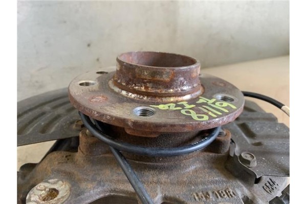 Recambio de mangueta trasero izquierda para jeep renegade (bu) 1.6 limited fwd referencia OEM IAM 51942805  