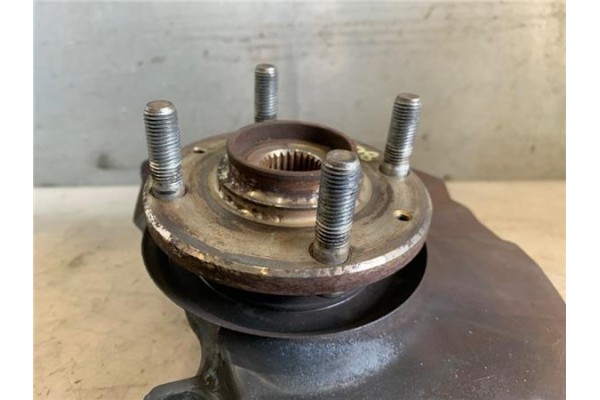 Recambio de mangueta delantero izquierda para kia rio (jb) 1.4 16v referencia OEM IAM 517151G100  