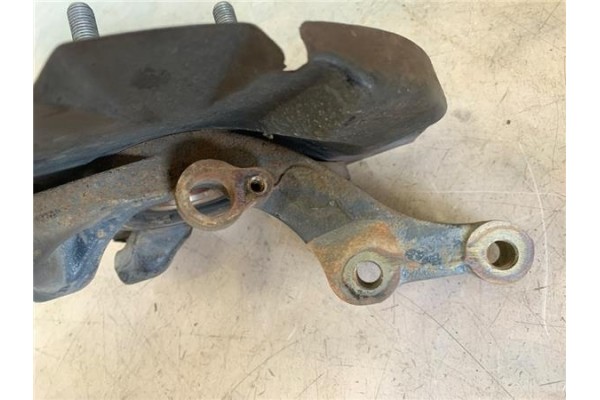 Recambio de mangueta delantero izquierda para kia rio (jb) 1.4 16v referencia OEM IAM 517151G100  