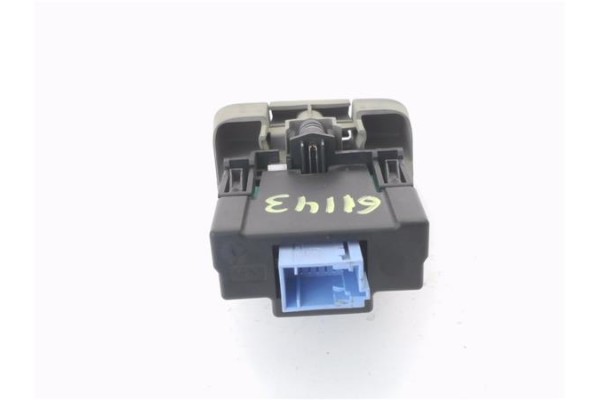 Recambio de freno mano electrico para renault grand scénic ii (jm0/1_) 1.9 dci (jm14) referencia OEM IAM 8200243681  