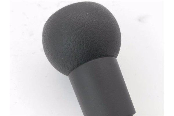 Recambio de pomo palanca cambio para peugeot 207 1.4 x-line referencia OEM IAM 2403CN  