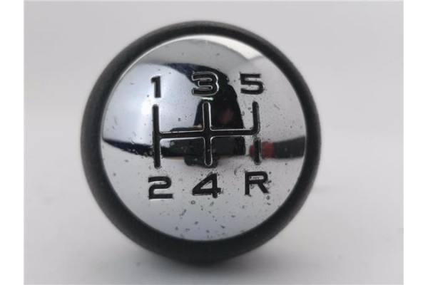 Recambio de pomo palanca cambio para peugeot 207 1.4 x-line referencia OEM IAM 2403CN  