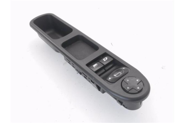 Recambio de mando elevalunas delantero izquierdo para peugeot 207 1.4 x-line referencia OEM IAM 6554QK  
